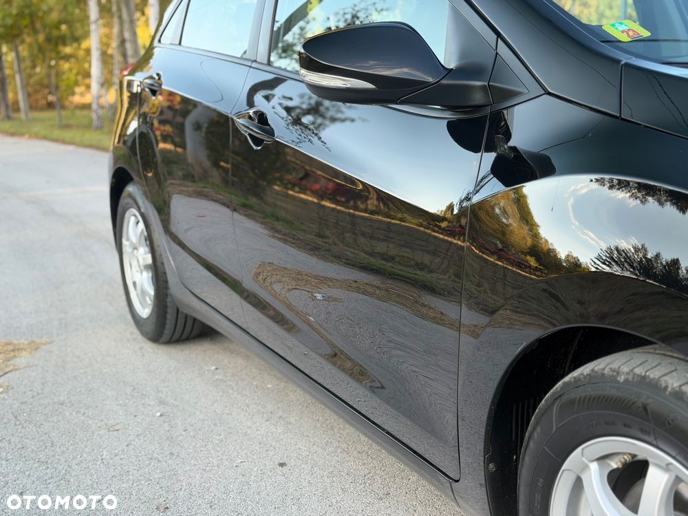 Hyundai i30 i30cw 1.6 CRDi Trend - 14