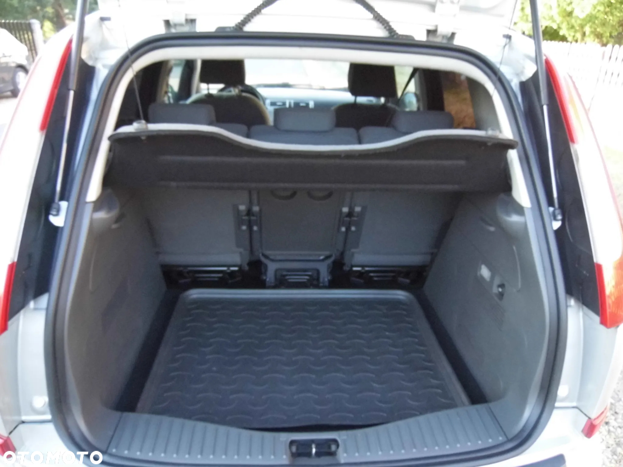 Ford Focus C-Max 1.8 Ghia CVT - 13