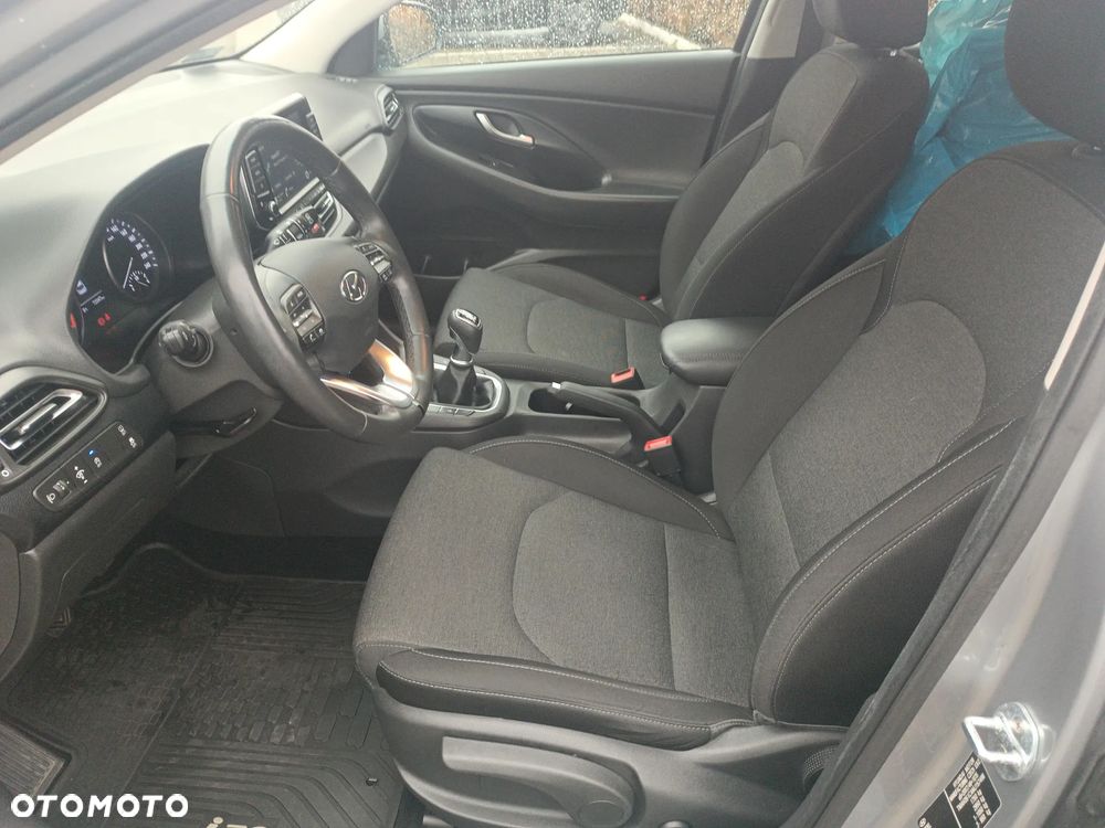 Hyundai i30 1.5 DPI Comfort - 16