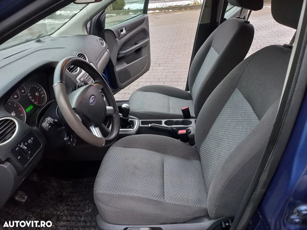 Ford Focus - 8
