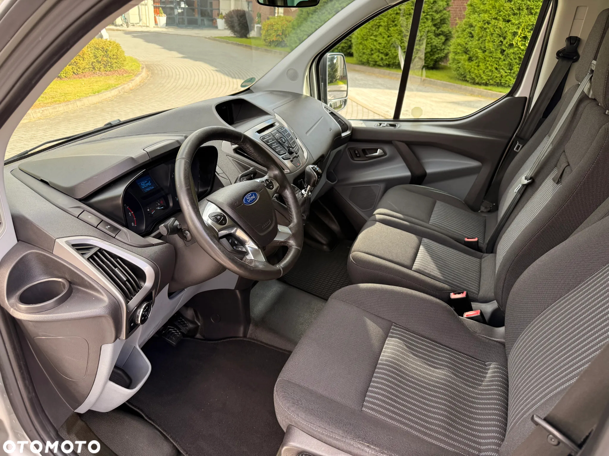 Ford Transit Custom 310 L2H1 PKW VA Trend - 23