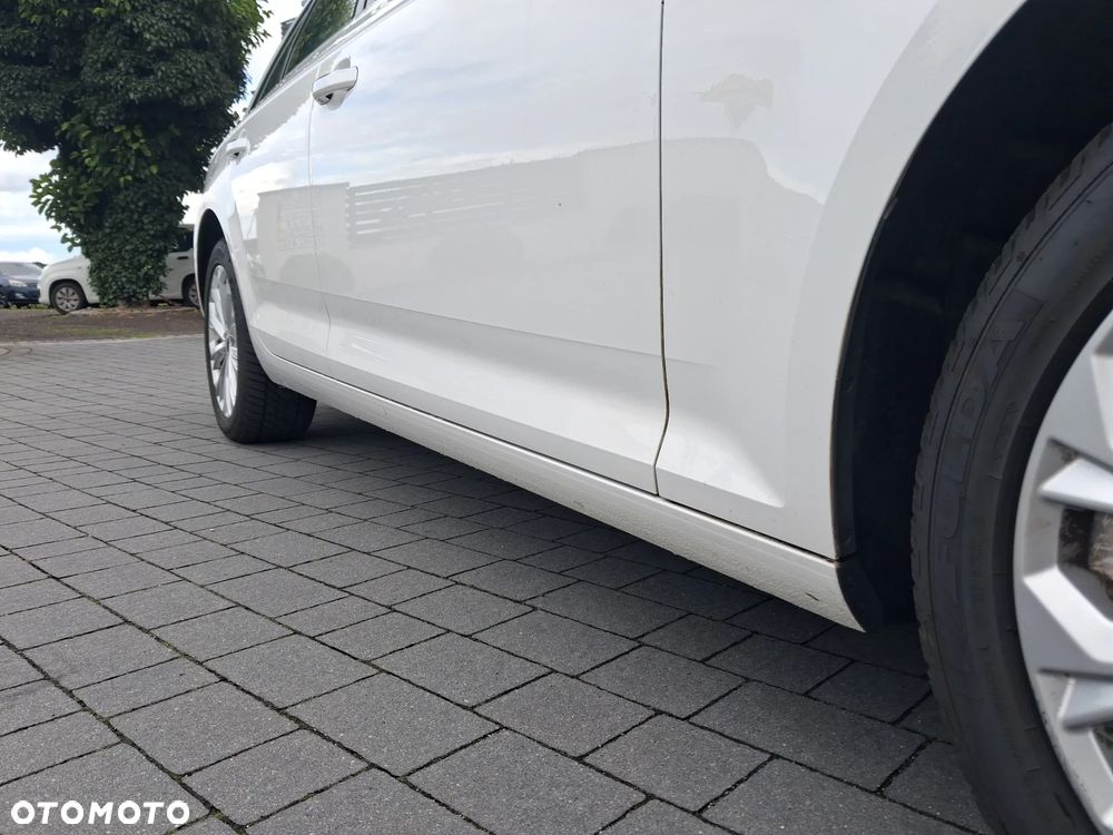 Audi A4 Avant 2.0 TDI - 27