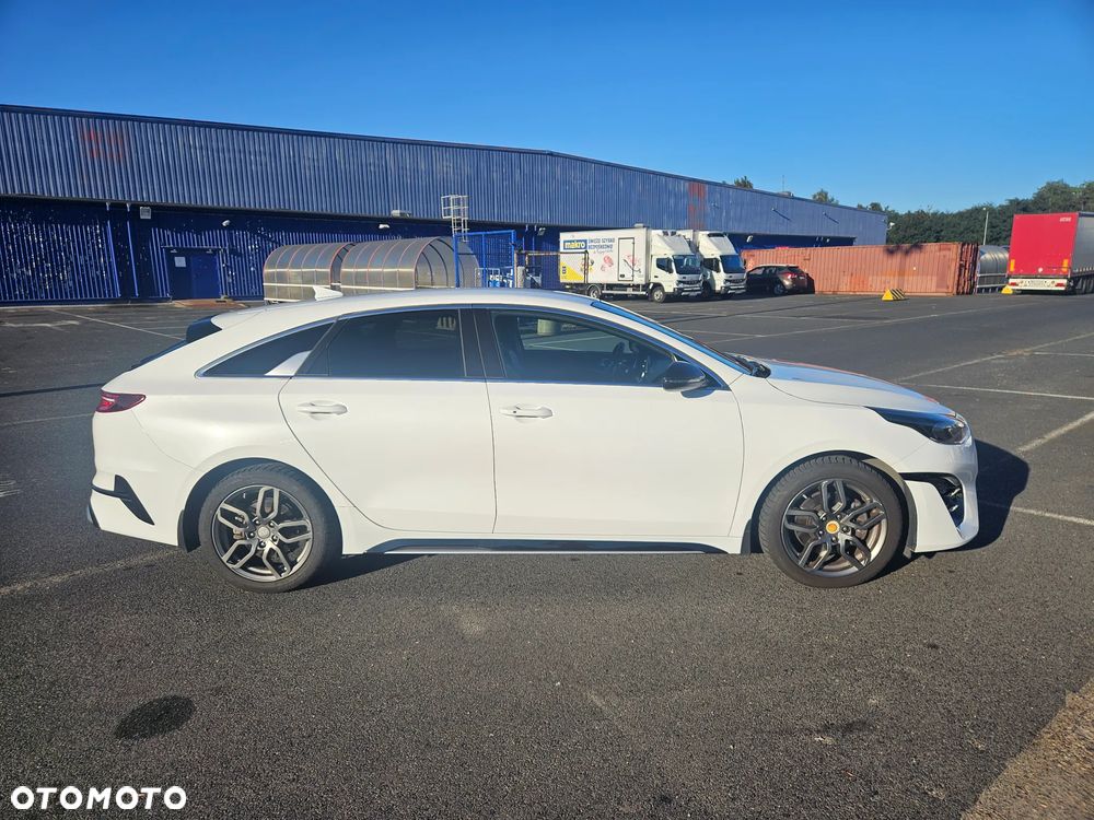 Kia ProCeed - 5