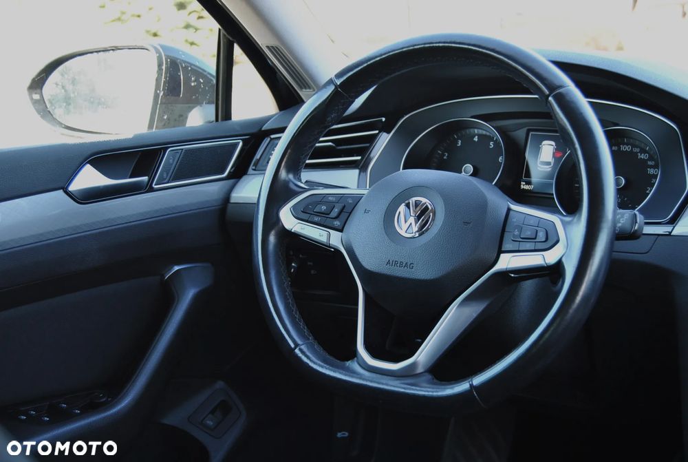 Volkswagen Passat Variant 1.5 TSI OPF DSG Comfortline - 10