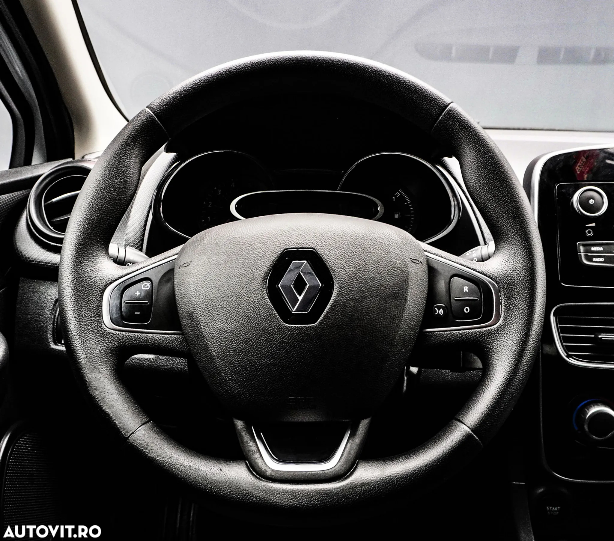 Renault Clio IV 0.9 Energy TCe Intens - 17