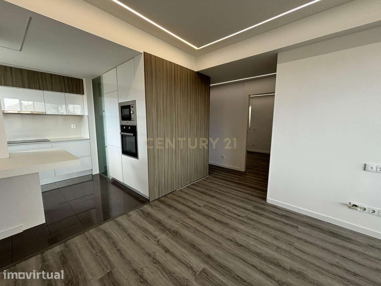 Apartamento Renovado T3 em Sacavém, Loures - Oportunidade Única - Grande imagem: 4/44
