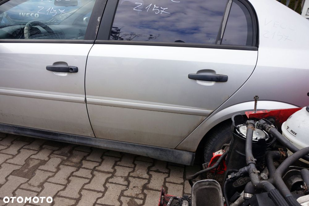 DRZWI TYLNE LEWE VECTRA C SEDAN Z157  SREBRNY OPEL 2002-2005 - 4