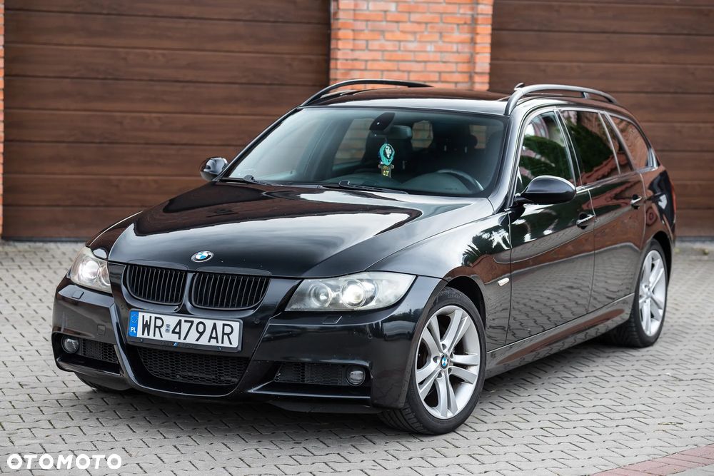 BMW Seria 3 330xi Touring - 1