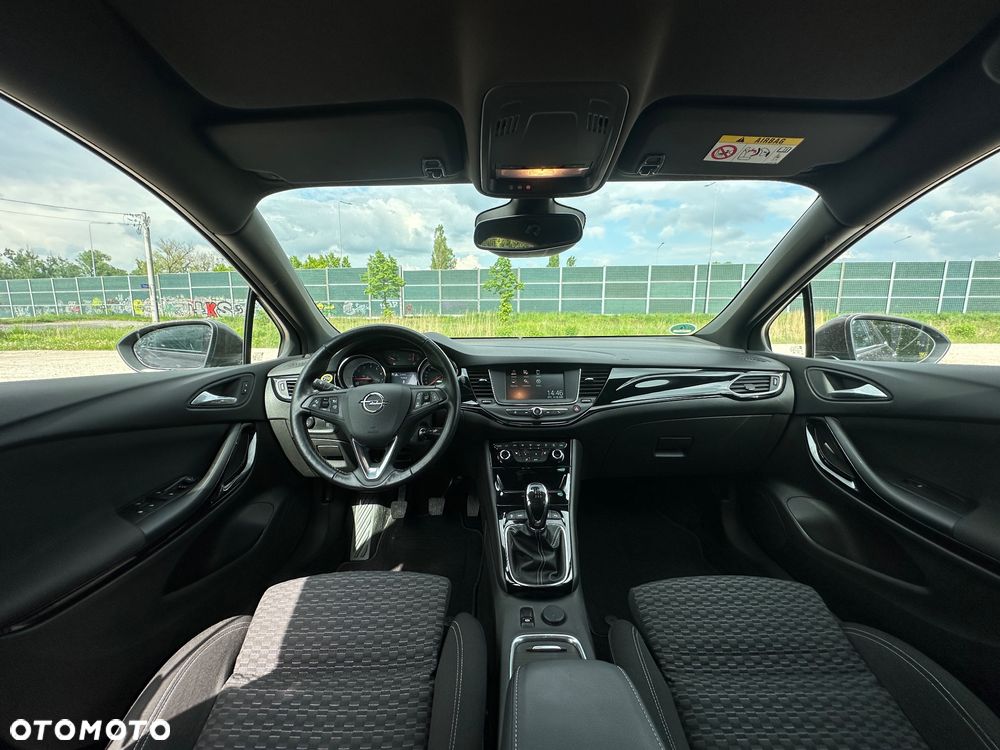 Opel Astra 1.6 Turbo Start/Stop Dynamic - 22