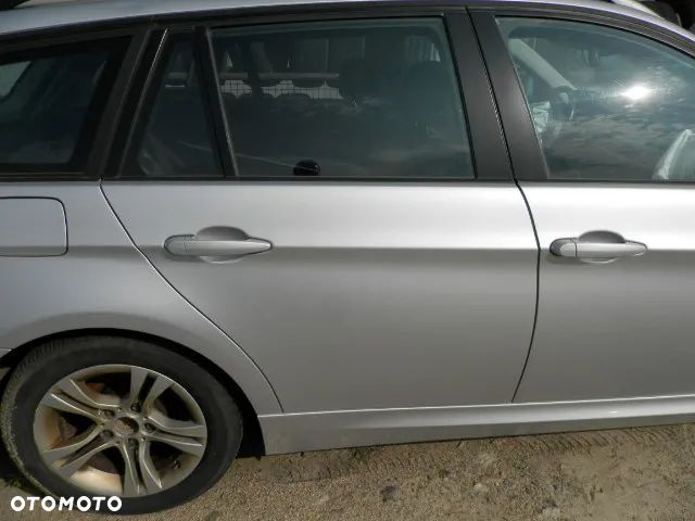 DRZWI BMW E90 E91 TITANSILBER 354/7 TYLNE PRAWE