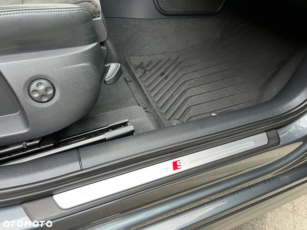 Audi A3 Sportback 2.0 TDI (clean diesel) S tronic S line Sportpaket - 9