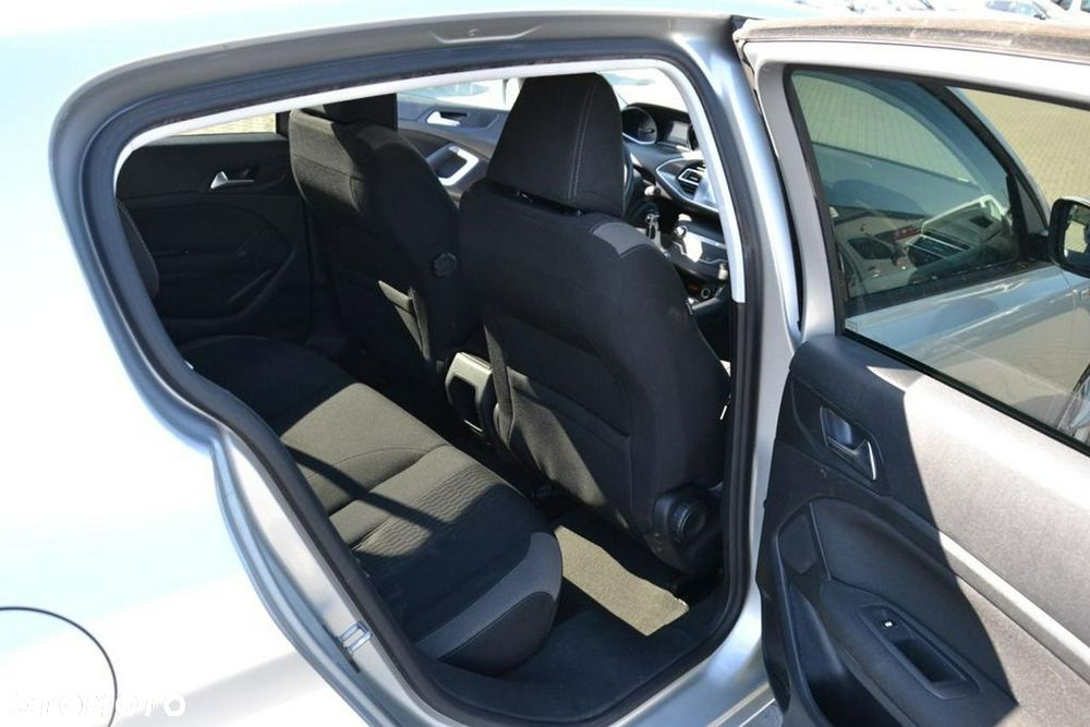 Peugeot 308 - 15