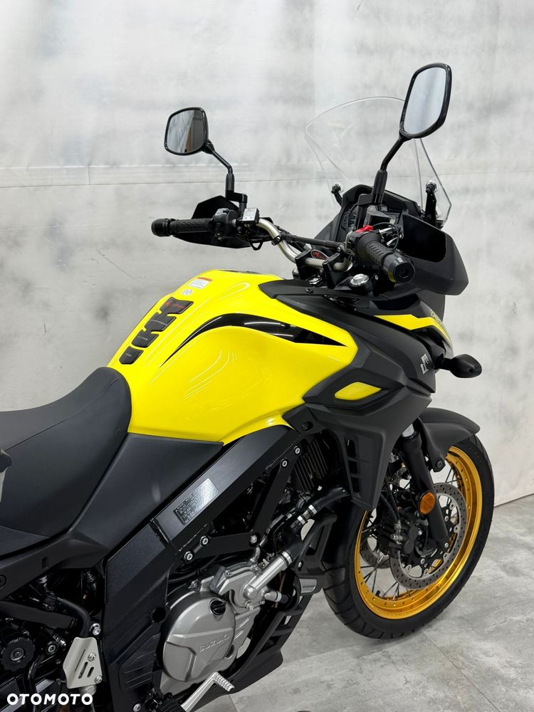 Suzuki V-STROM - 13