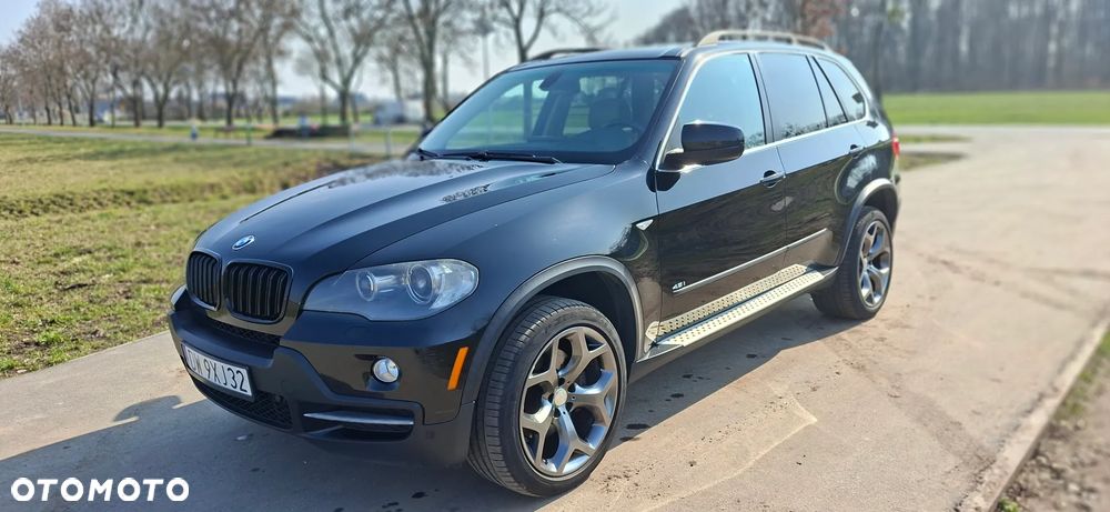 BMW X5 4.8i - 3