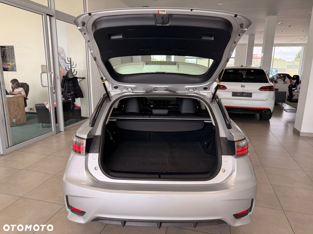 Lexus CT - 36