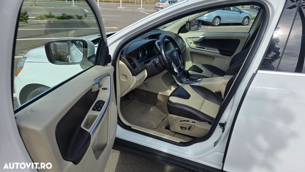 Volvo XC 60 D5 AWD Aut. Summum - 5