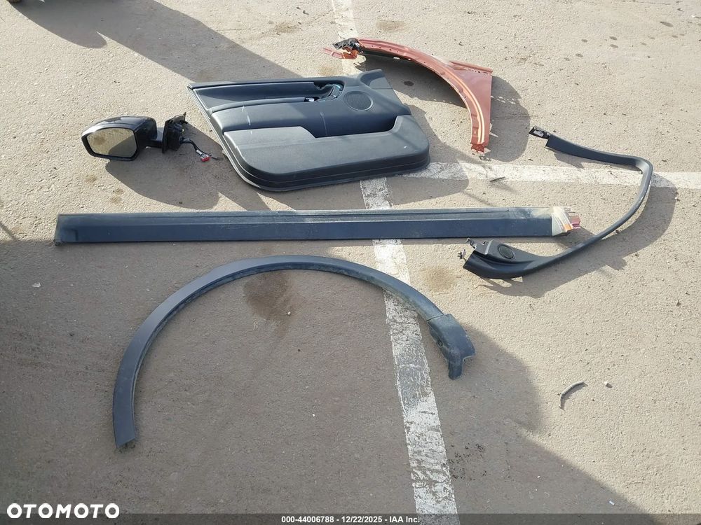 Land Rover Discovery Sport - 39