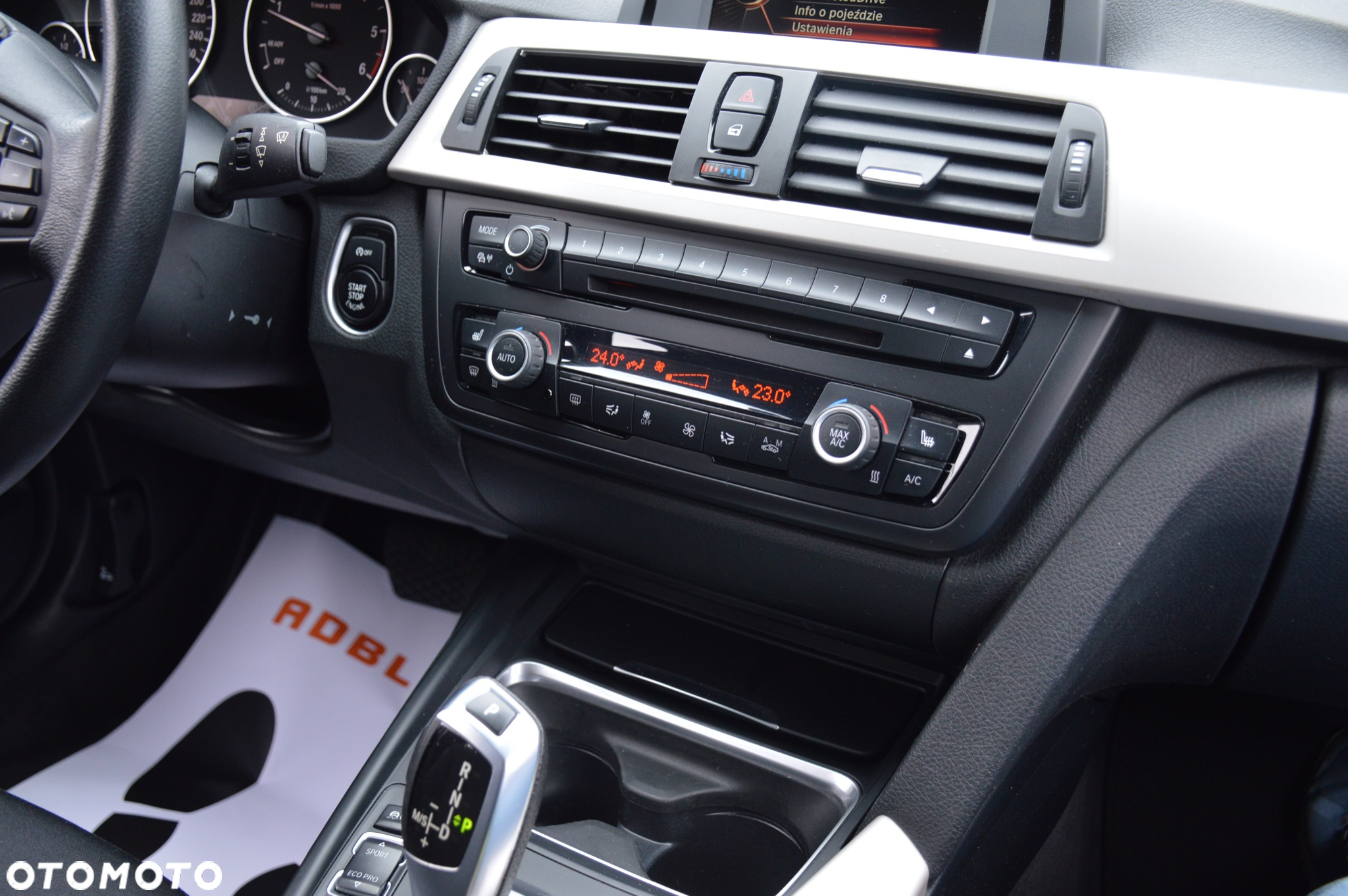 BMW Seria 3 320d Touring Sport-Aut Sport Line - 27
