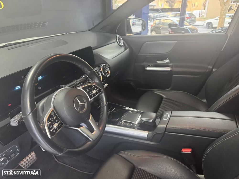 Mercedes-Benz GLA 200 d AMG Line - 23