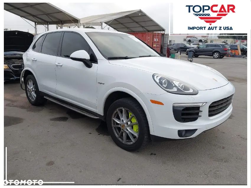 Porsche Cayenne - 1