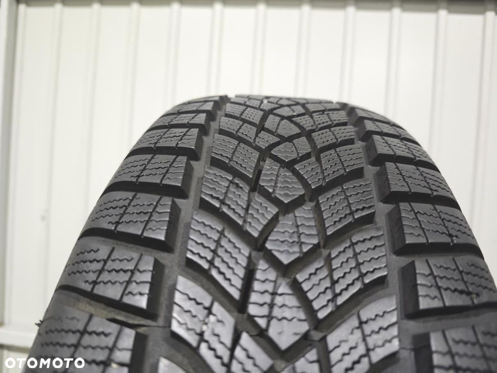 215/60R16 Goodyear Ultra Grip 2022r 9m opona pojedyncza zimowe 50045 - 2