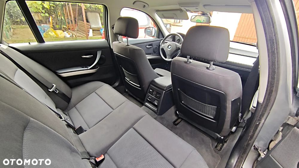 BMW Seria 3 320d - 13