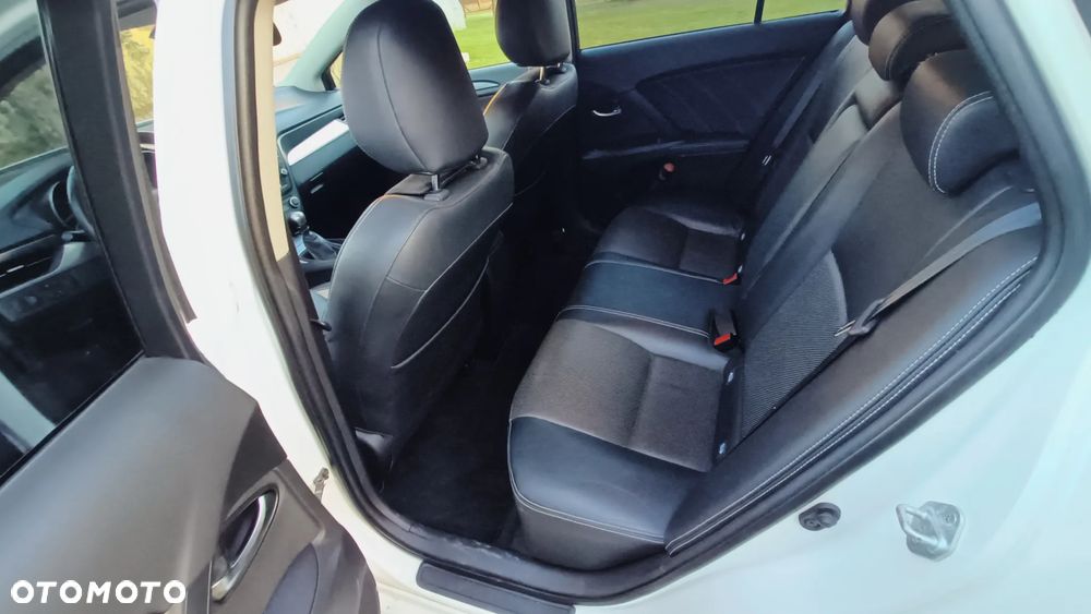 Toyota Avensis Touring Sports 1.6 D-4D Edition S+ - 3