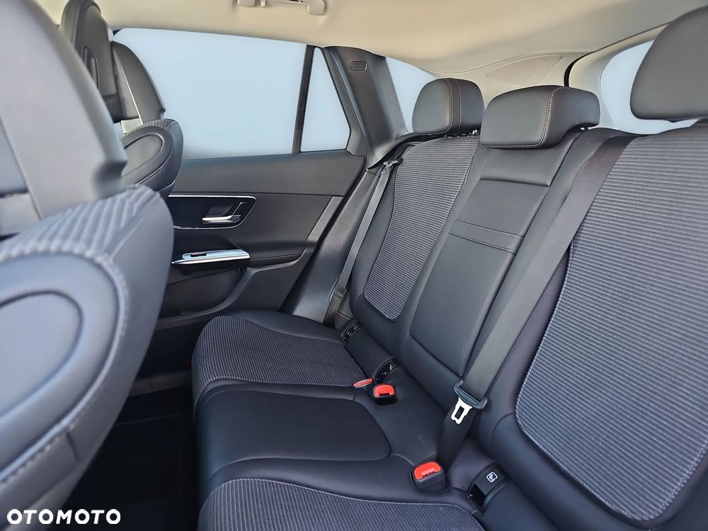 Mercedes-Benz GLC 200 d 4Matic 9G-TRONIC Avantgarde Advanced - 12