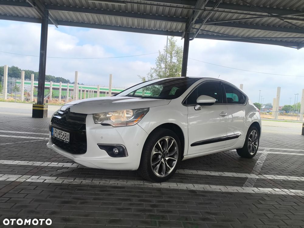 Citroën DS4 1.6 THP SportChic - 1