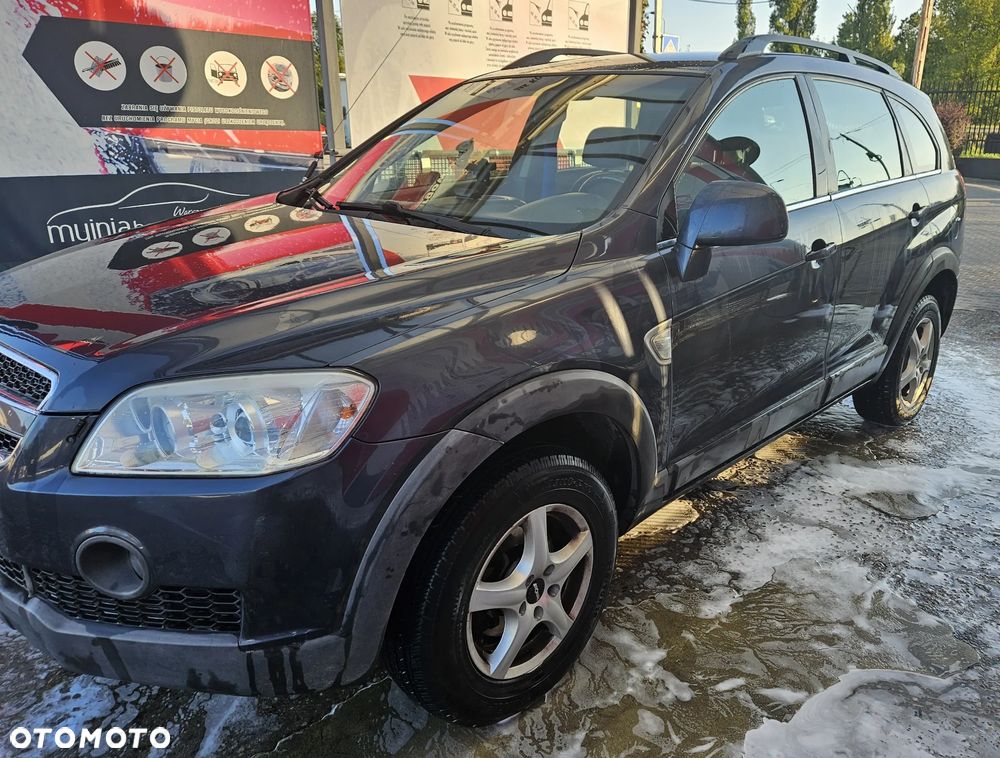 Chevrolet Captiva 2.4 LS - 2