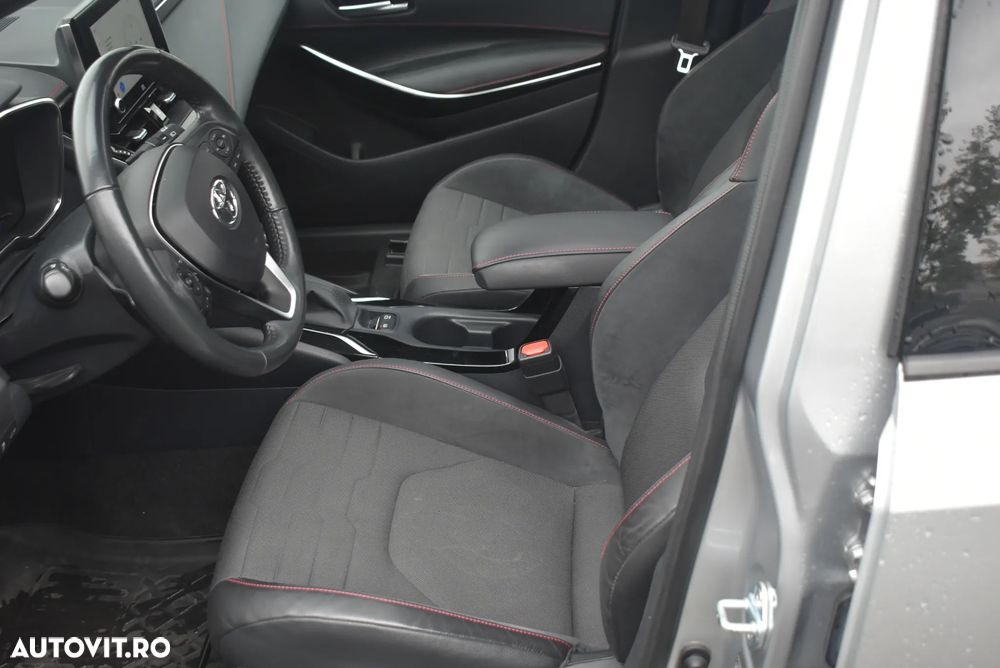 Toyota Corolla 2.0 HSD Exclusive - 17