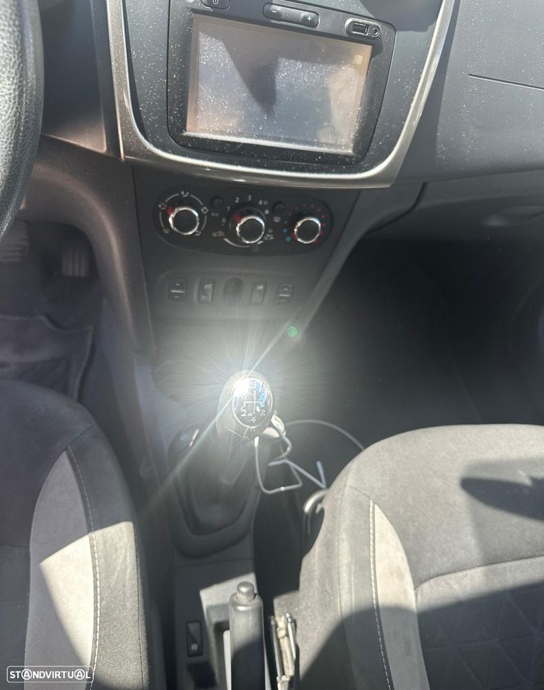 Dacia Sandero 0.9 TCe Stepway - 4