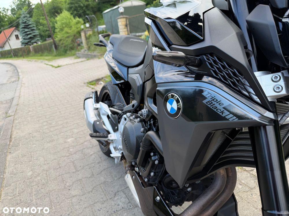 BMW F - 5