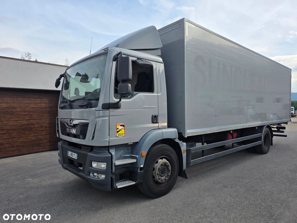MAN TGM 18.290  do zabudowy  / 8.3m