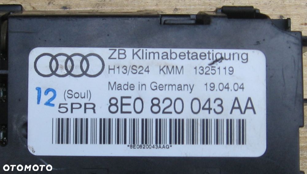 panel klimatyzacji AUDI A4 B6 8E0820043AA - 2