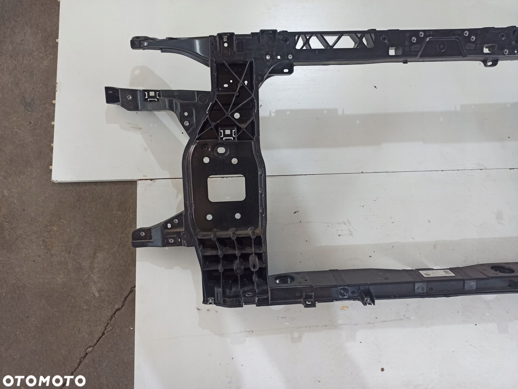 Pas przedni wzmocnienie HYUNDAI TUCSON IV 64101-N7000 oryginał 2020- - 2