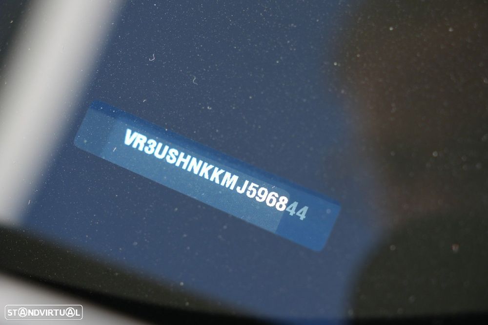 Peugeot 2008 1.2 PureTech Allure Pack - 38