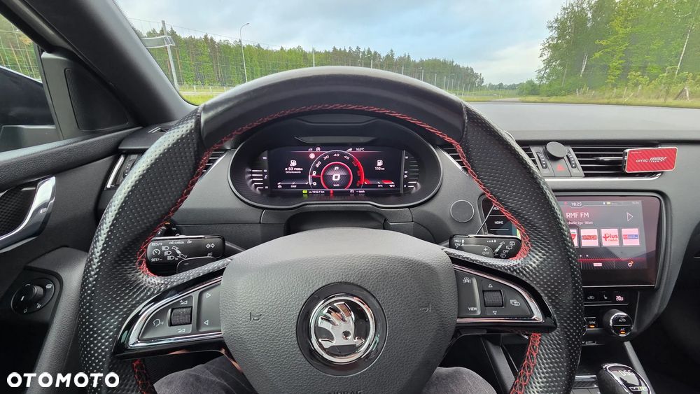 Skoda Octavia 2.0 TDI 4x4 RS Challenge DSG - 10