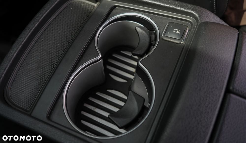 Mercedes-Benz Klasa V 300 d 4-Matic Exclusive 9G-Tronic (d³ugi) - 21