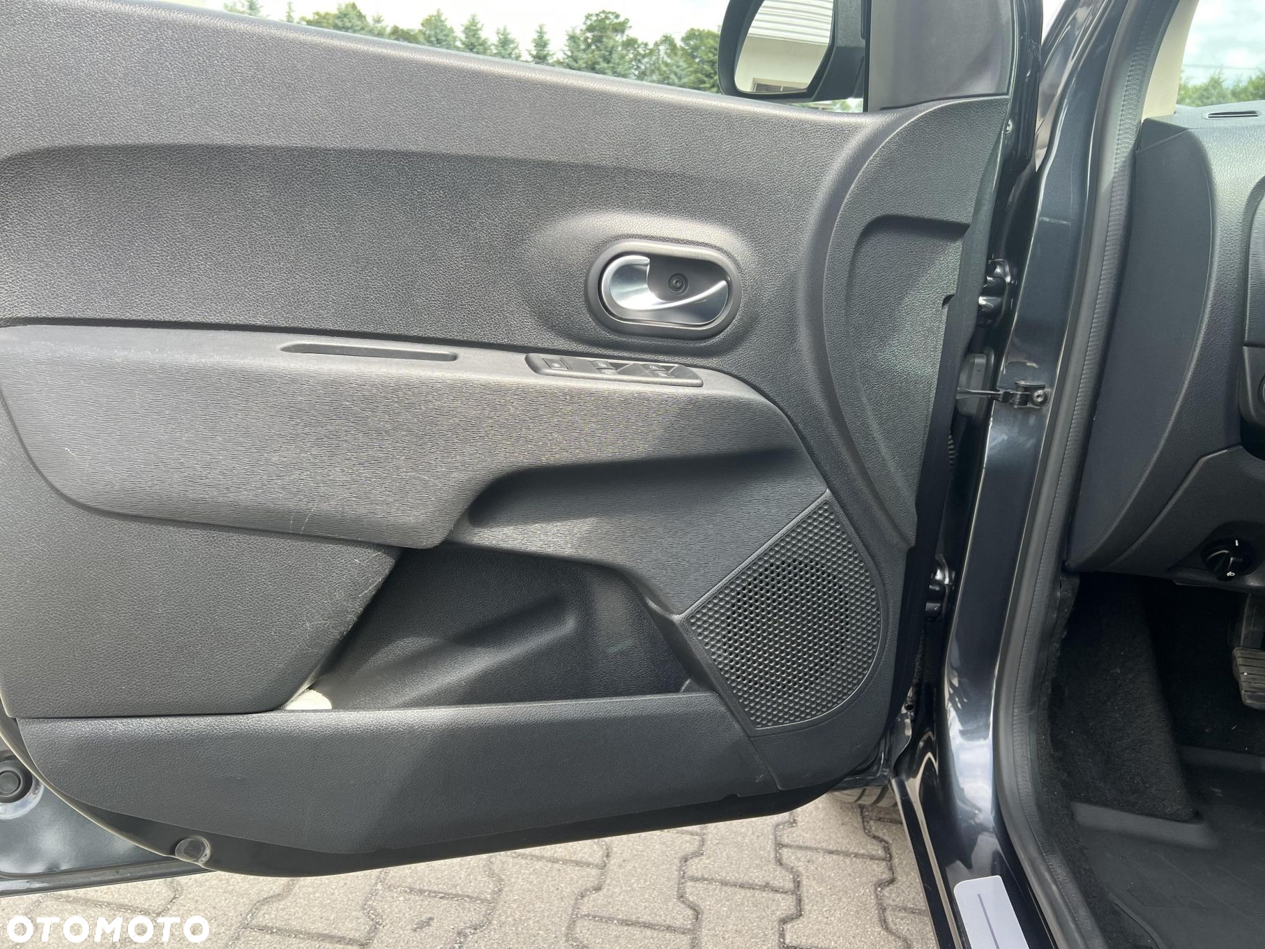 Dacia Lodgy 1.5 Blue dCi Stepway S&S EU6d - 10