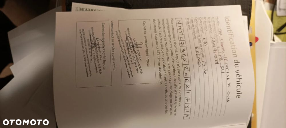 Toyota C-HR 1.8 Hybrid Executive - 8