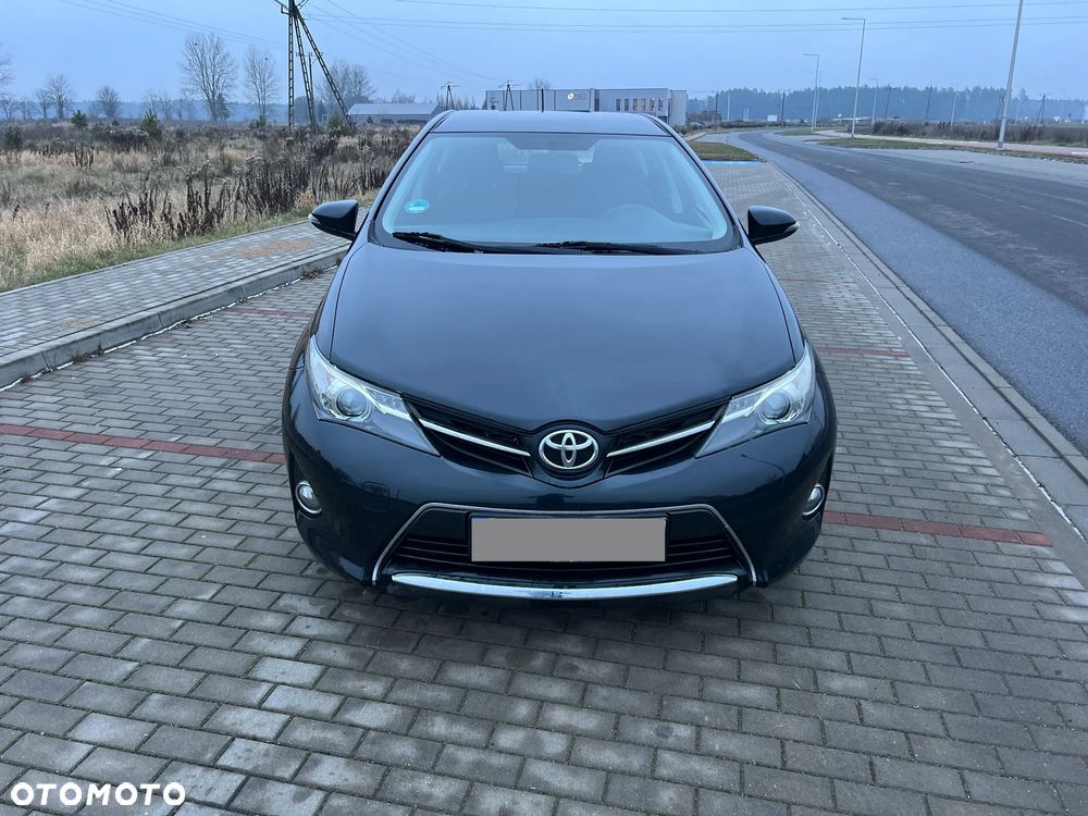 Toyota Auris 2.0 D-4D Dynamic - 2