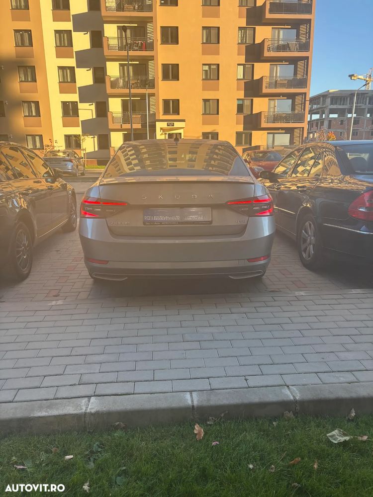 Skoda Superb 2.0 TDI 4X4 DSG Sportline - 3