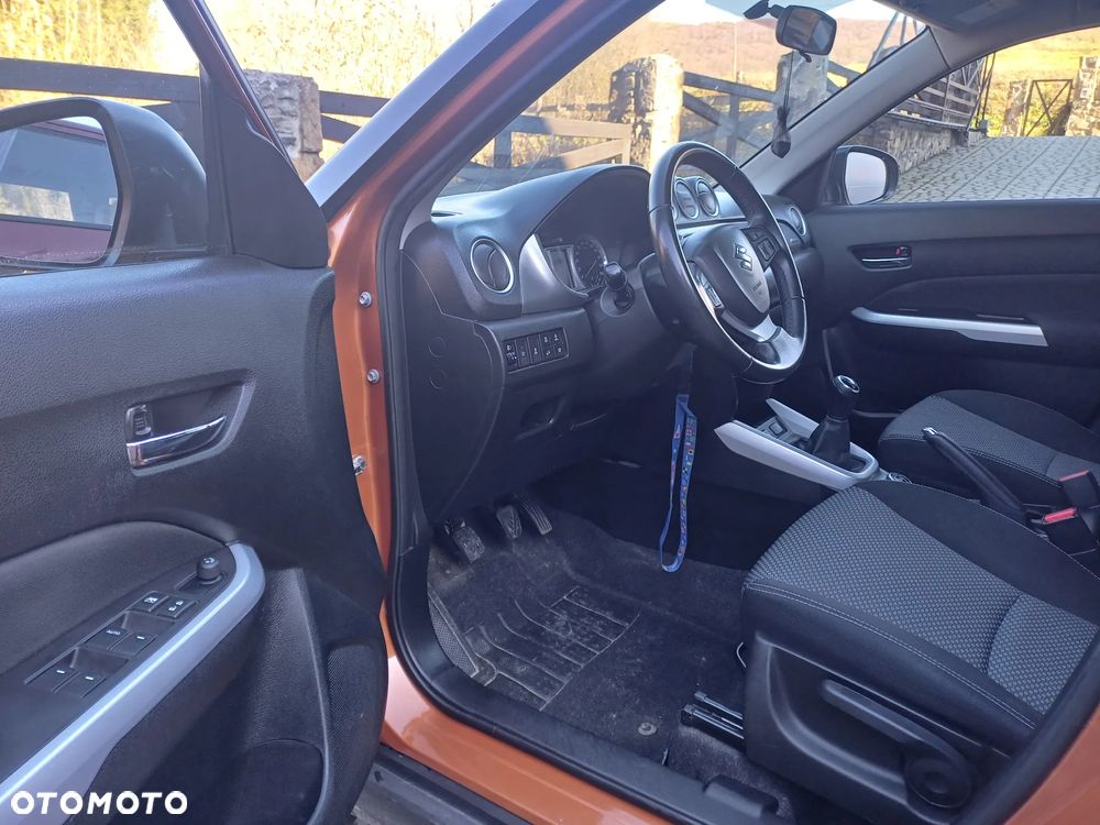 Suzuki Vitara 1.6 Comfort 4WD - 13