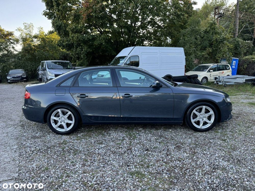 Audi A4 Limousine - 6