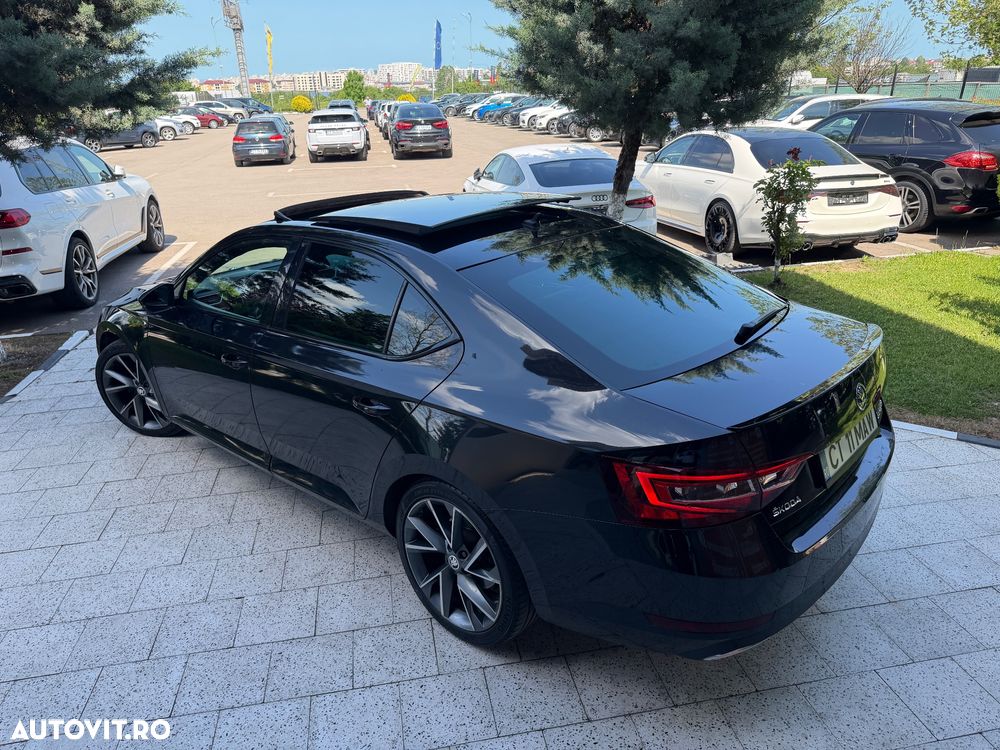 Skoda Superb 2.0 TDI DSG Sportline - 5