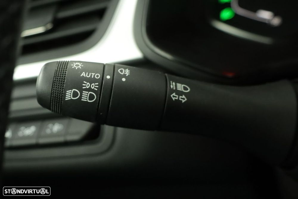 Renault Captur 1.0 TCe Techno Bi-Fuel - 17