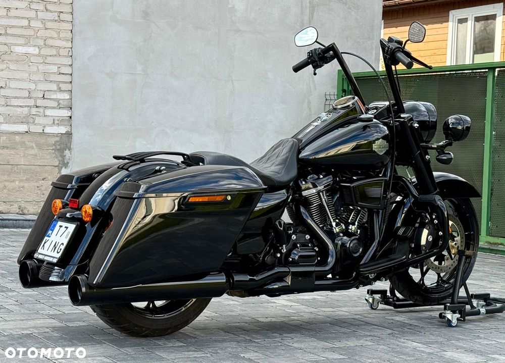 Harley-Davidson Touring Road King - 13