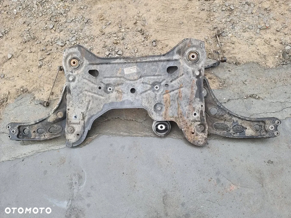 93459571 544016605R sanki trawersa wózek przód kołyska Renault Trafic III