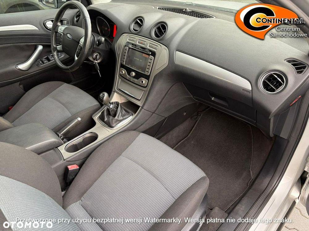 Ford Mondeo - 13